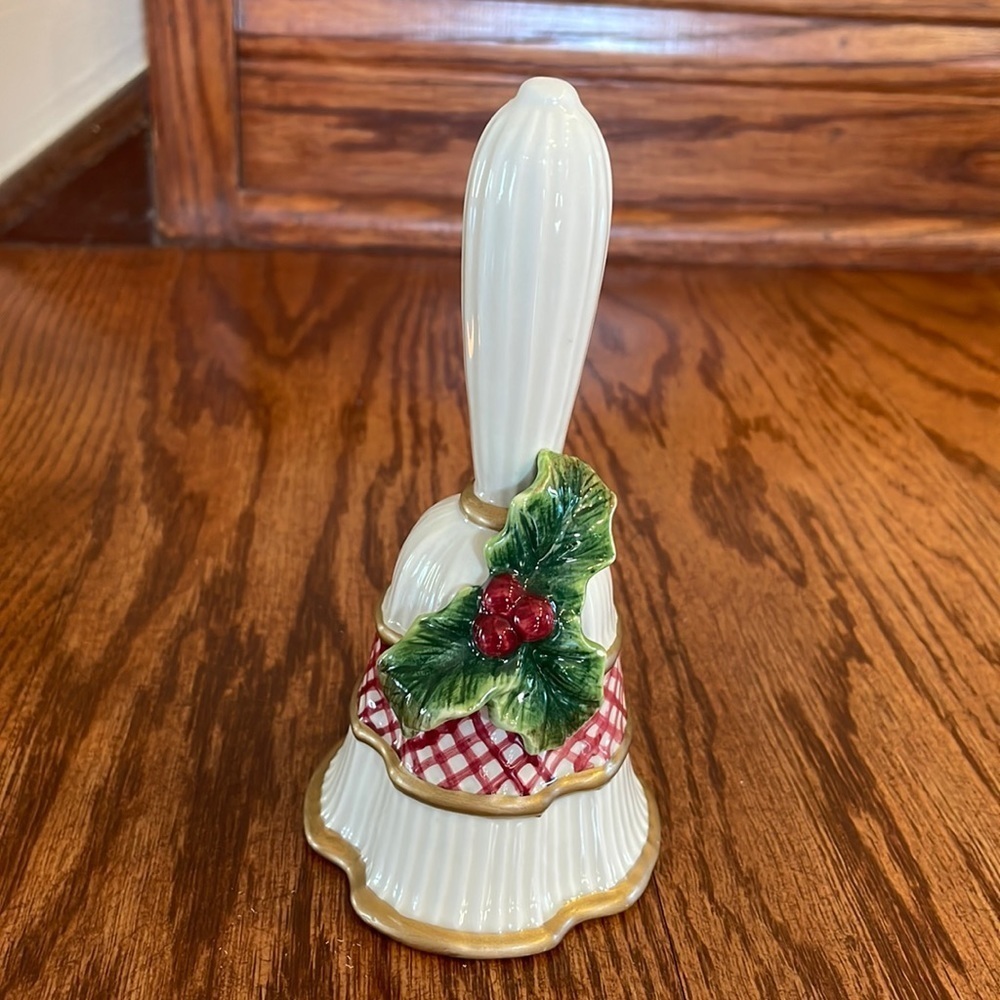 FITZ AND FLOYD Essentials Holly Berry Christmas Holiday bell no box perfect cond